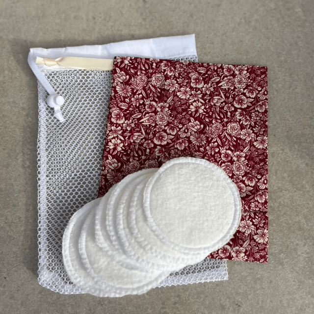 Reusable face wipes with storage and washbags