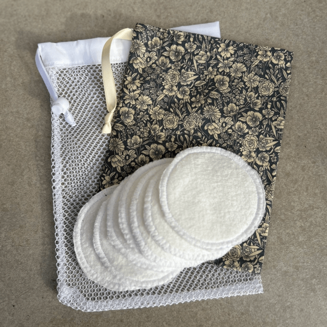 Reusable face wipes with storage and washbags