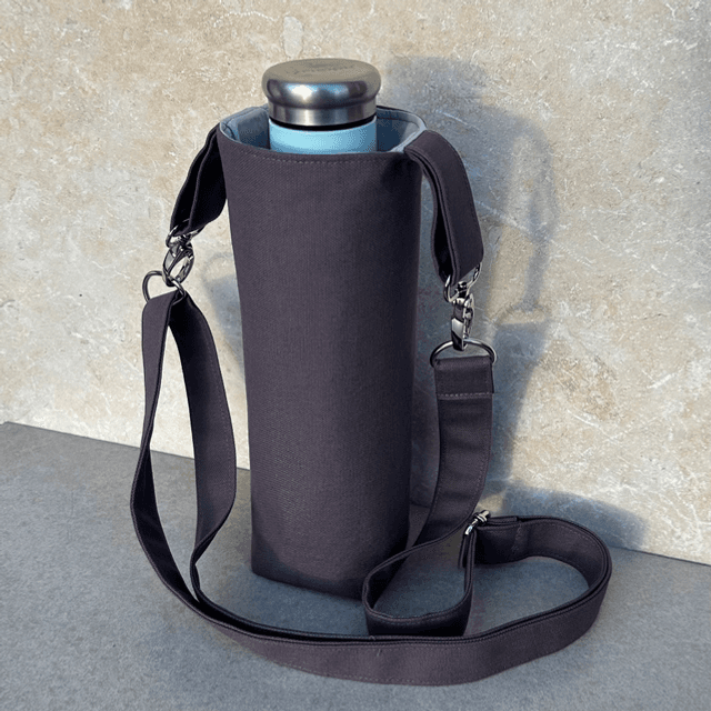 Reusable bottle bags - charcoal grey and contrasting lining 
